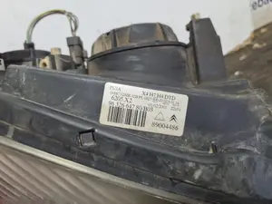 Foto de FARO DERECHO CITROEN C5 BERLINA referencia 9632664780 foto 6