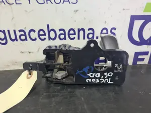 Foto de MANETA INTERIOR DELANTERA DERECHA SIN MARCA SIN MODELO referencia 82613CM000 foto 2