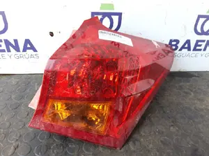 Foto de PILOTO TRASERO DERECHO TOYOTA AURIS (E15)