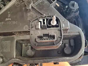 Foto de PILOTO TRASERO DERECHO CITROEN C3 referencia 9812257480 foto 3