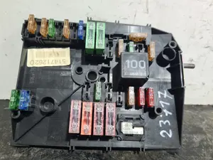 Foto de CAJA RELES / FUSIBLES VOLKSWAGEN GOLF V (1K1)(10.2003) referencia 017181301