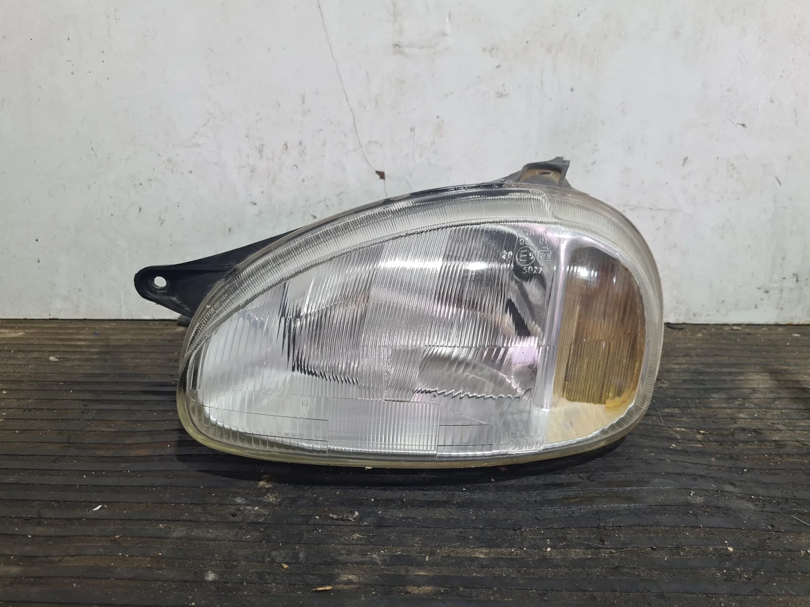 Foto de FARO IZQUIERDO OPEL CORSA B