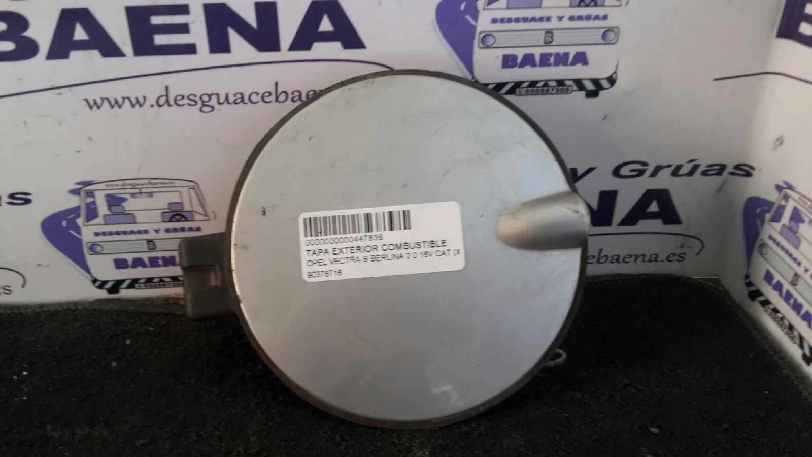 Foto de TAPA EXTERIOR COMBUSTIBLE SIN MARCA SIN MODELO referencia 90378716