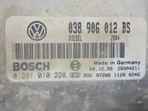 Foto de CENTRALITA MOTOR UCE SEAT LEON (1M1) referencia 038906012BS foto 2