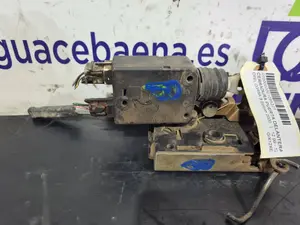 Foto de CERRADURA PUERTA DELANTERA IZQUIERDA OPEL CORSA B