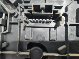 Foto de PILOTO TRASERO IZQUIERDO RENAULT MEGANE I BERL./ BERL. CON PORTÓN (BA0) referencia 7700828137 foto 2