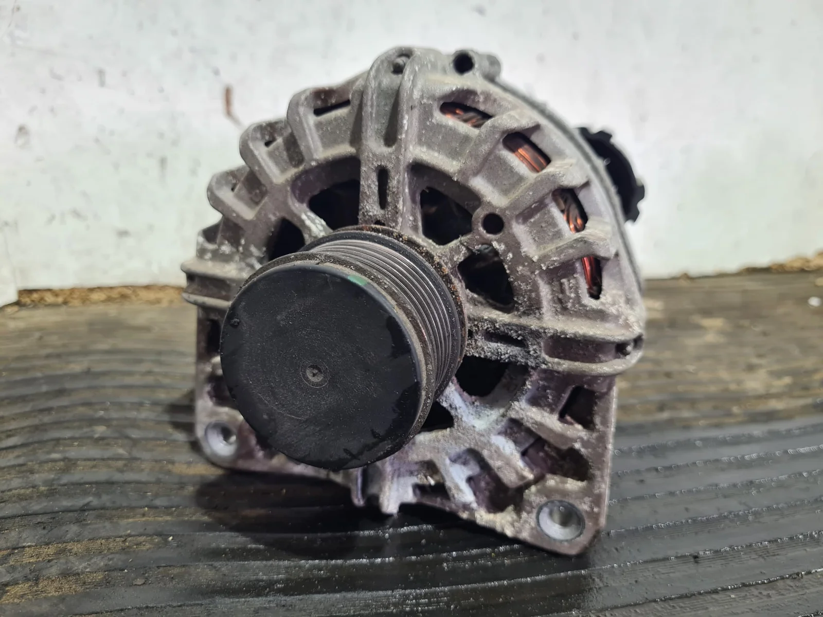 Foto de ALTERNADOR RENAULT MEGANE IV SPORT TOURER referencia 231004719R