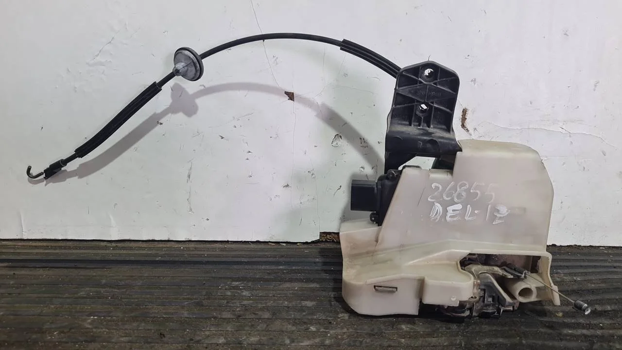 Foto de CERRADURA PUERTA DELANTERA IZQUIERDA VOLKSWAGEN PASSAT BERLINA (3B3) referencia 3B0837867