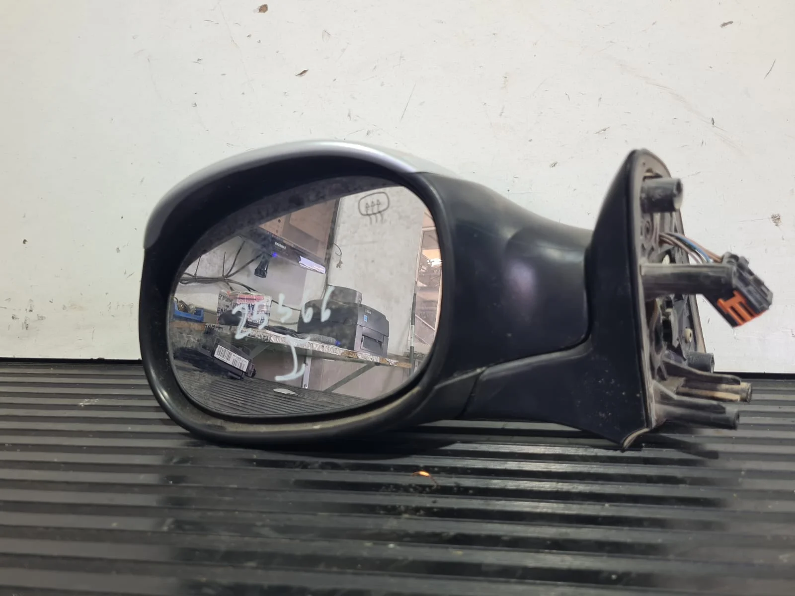 Foto de RETROVISOR IZQUIERDO CITROEN XSARA PICASSO referencia 9657097