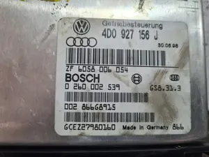 Foto de CENTRALITA MOTOR UCE AUDI A8 (D2) referencia 0260002539 foto 4