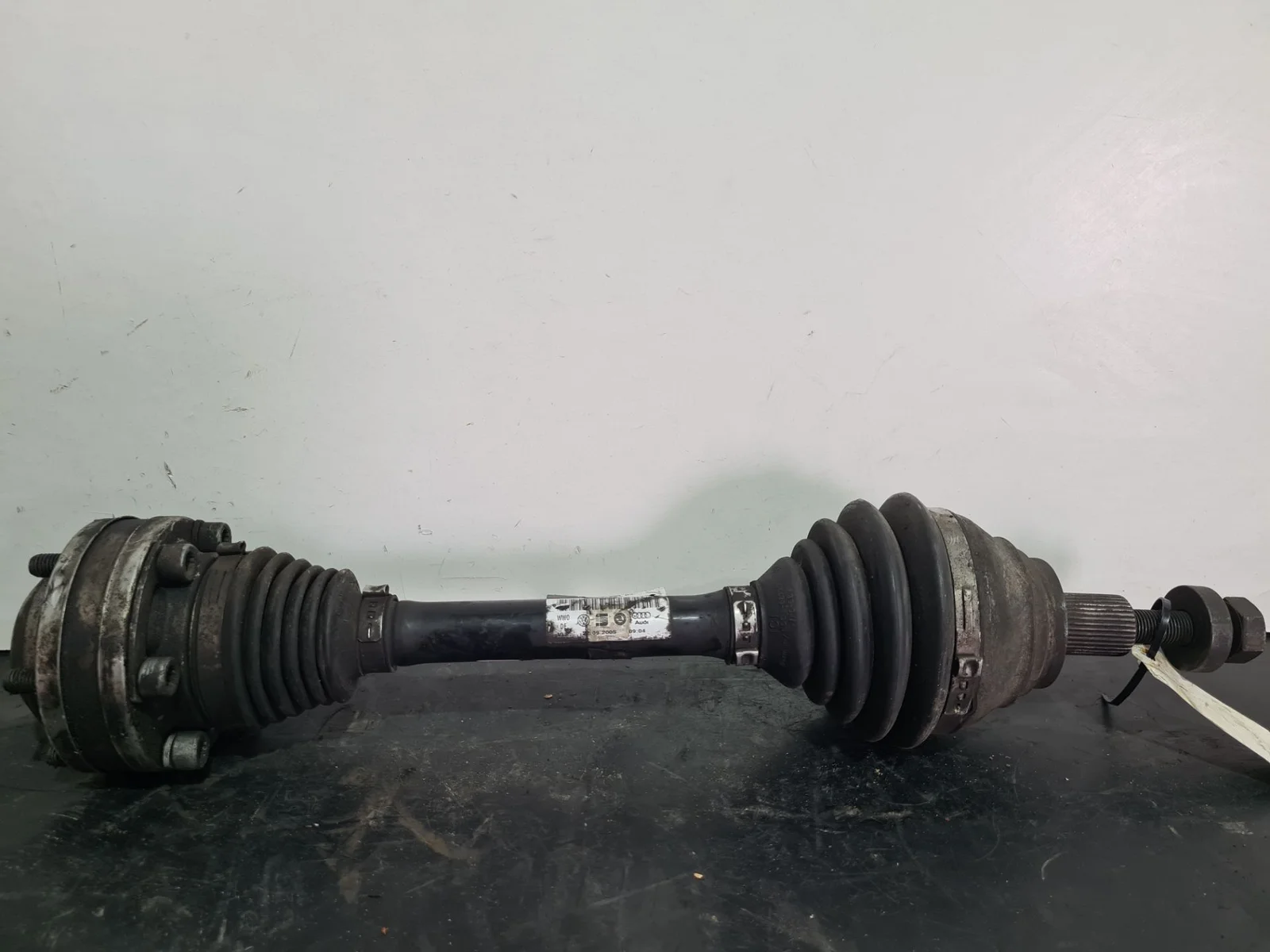 Foto de TRANSMISION DELANTERA IZQUIERDA AUDI A3 (8P1) referencia 1K0407271BJ