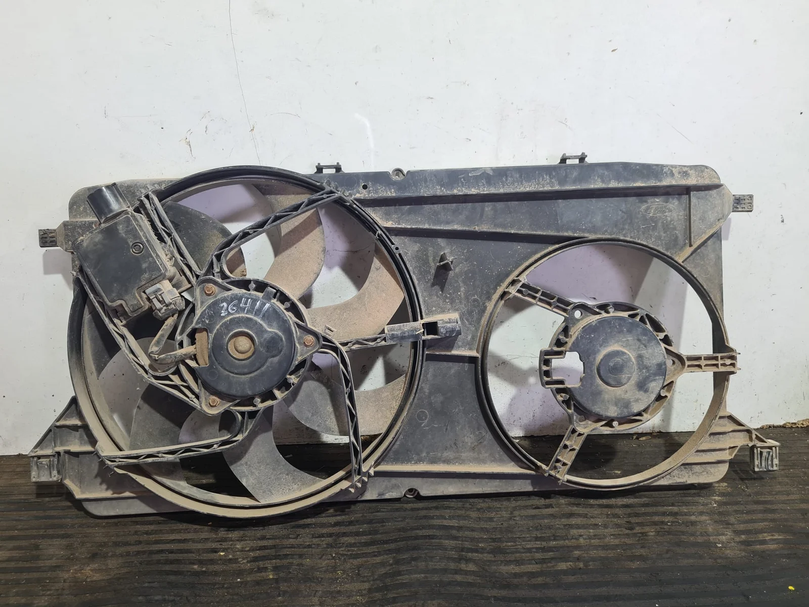 Foto de ELECTROVENTILADOR FORD TRANSIT FURGÓN (TT9) referencia 8C118C607AB