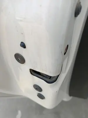 Foto de CERRADURA PUERTA TRASERA IZQUIERDA PEUGEOT 208