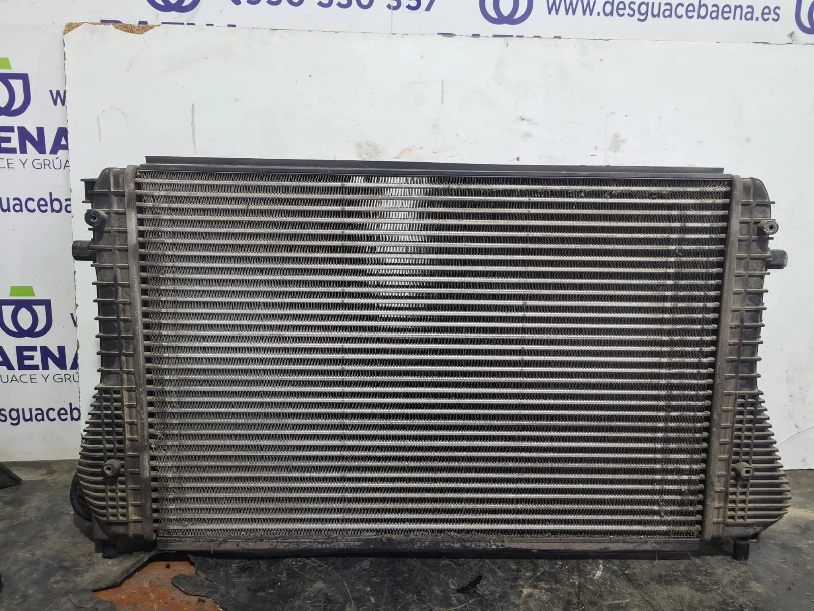 Foto de INTERCOOLER VOLKSWAGEN GOLF PLUS V (5M1) referencia 1K0145803