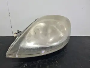 Foto de FARO IZQUIERDO RENAULT TRAFIC II FURGÓN referencia 7700311371