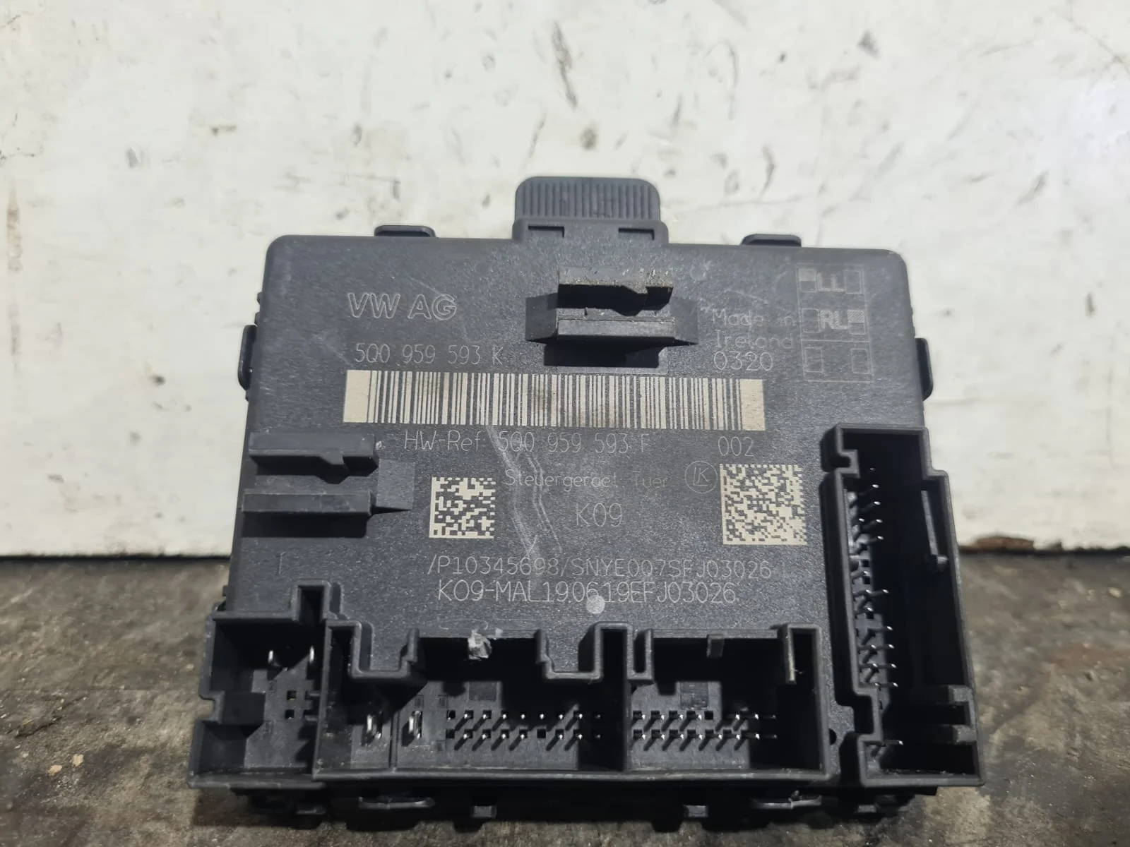 Foto de MODULO ELECTRONICO VOLKSWAGEN SIN MODELO referencia 5Q0959593F