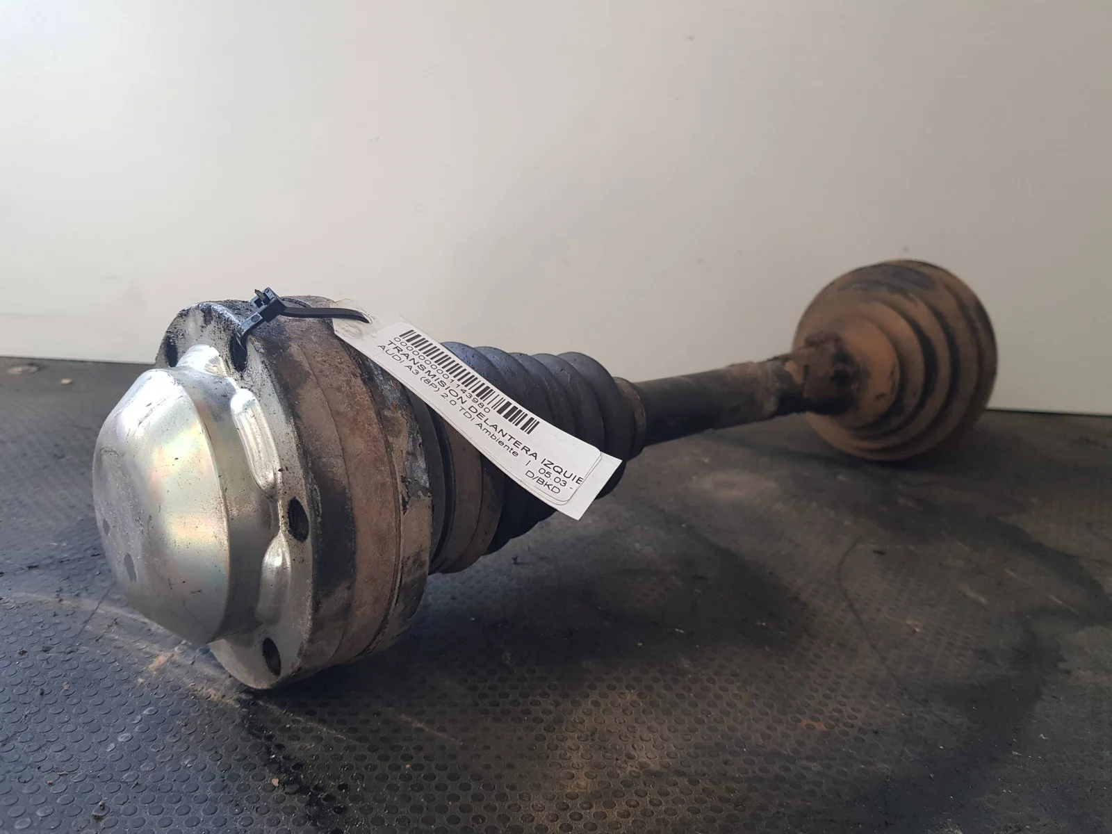 Foto de TRANSMISION DELANTERA IZQUIERDA AUDI A3 (8P1)