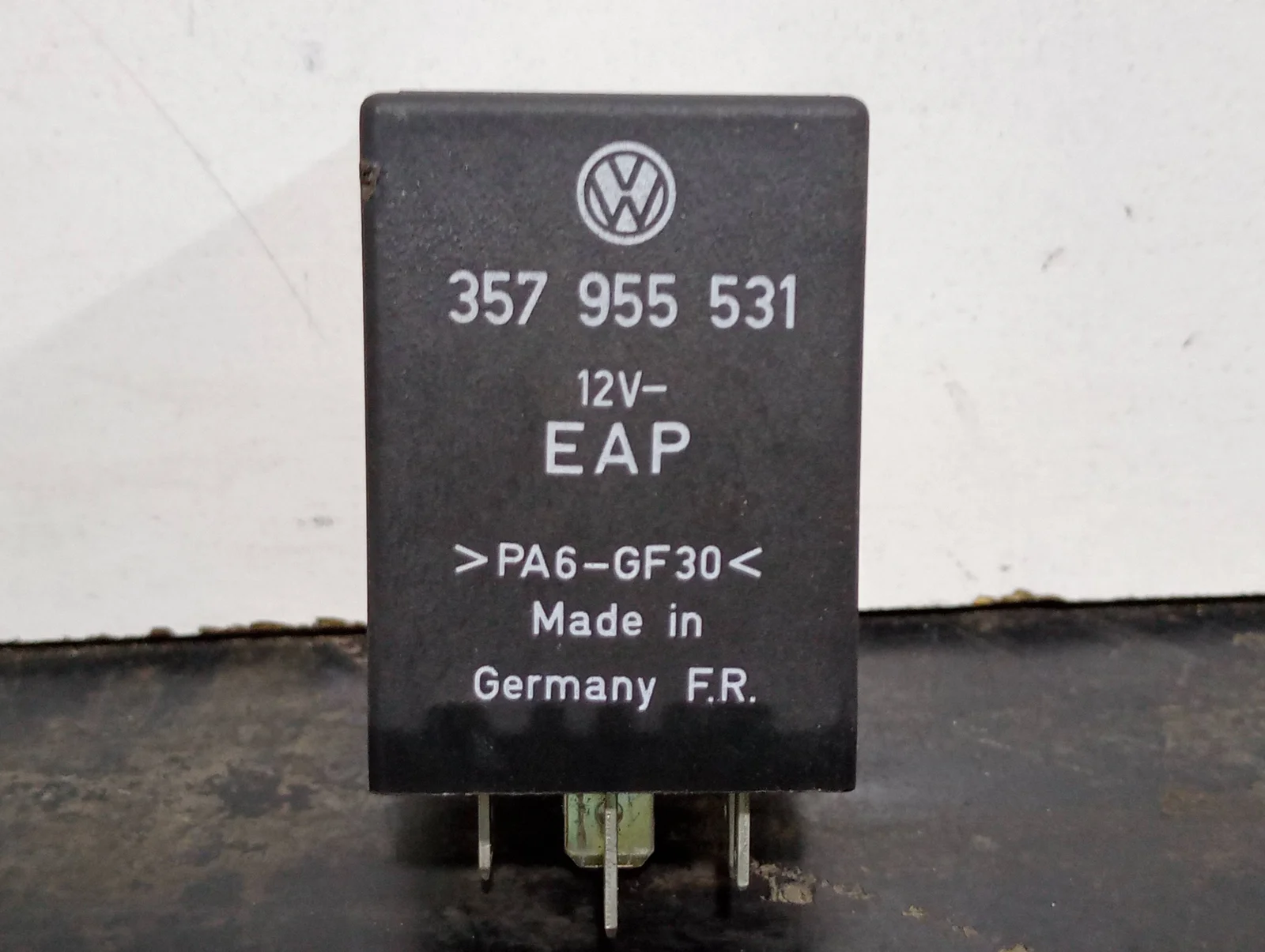 Foto de RELE VOLKSWAGEN GOLF III (1H1)(11.1991) referencia 357955531