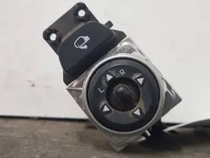 Foto de MANDO RETROVISOR SIN MARCA SIN MODELO referencia 39Y4811110