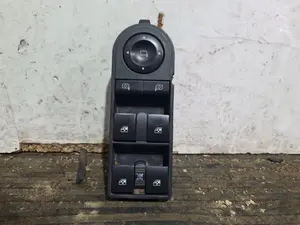 Foto de MANDO ELEVALUNAS DELANTERO IZQUIERDO OPEL ASTRA H BERLINA referencia 13228699
