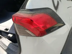 Foto de PILOTO TRASERO DERECHO TOYOTA RAV4