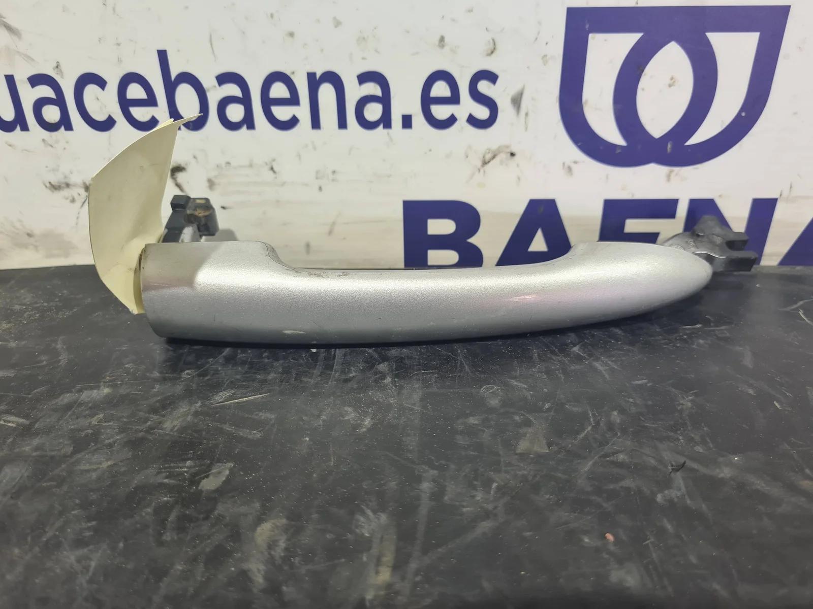 Foto de MANETA EXTERIOR DELANTERA IZQUIERDA SIN MARCA SIN MODELO referencia 8200178953