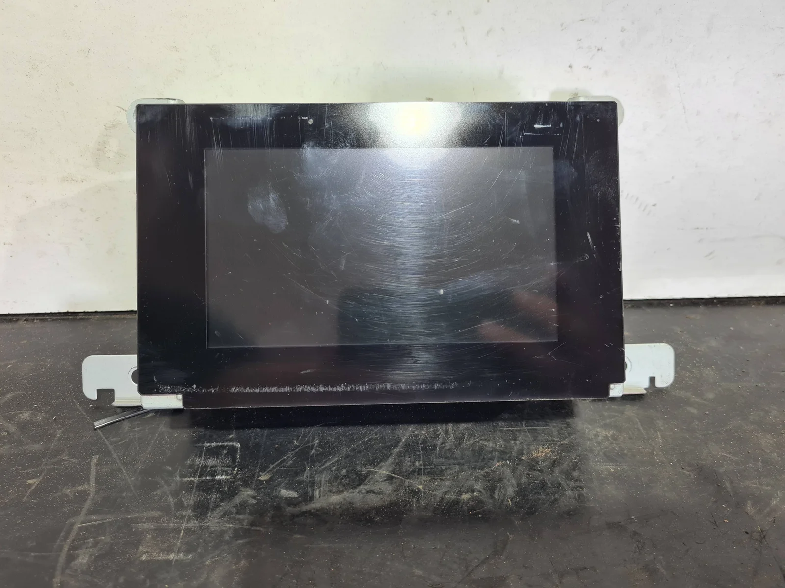 Foto de PANTALLA MULTIFUNCION SIN MARCA SIN MODELO referencia 28090AV617