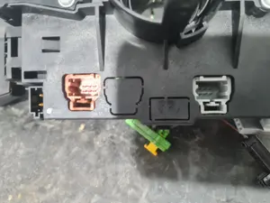 Foto de MANDO MULTIFUNCION PEUGEOT 207 referencia 96630724XT foto 2