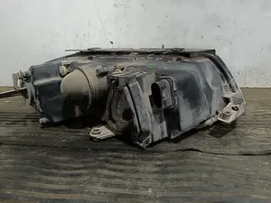 Foto de FARO IZQUIERDO VOLKSWAGEN PASSAT BERLINA (3B3) referencia 3B0941015AN foto 3