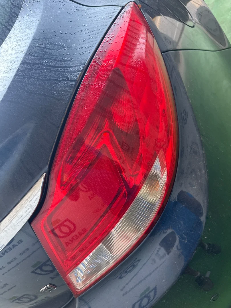 Foto de PILOTO TRASERO DERECHO OPEL INSIGNIA BERLINA