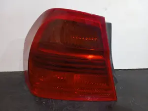 Foto de PILOTO TRASERO IZQUIERDO BMW SERIE 3 BERLINA (E90) referencia 6937457