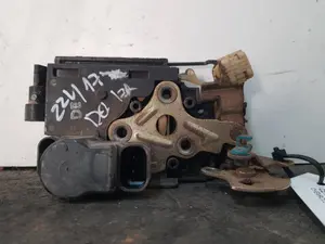 Foto de CERRADURA PUERTA DELANTERA IZQUIERDA CHEVROLET KALOS
