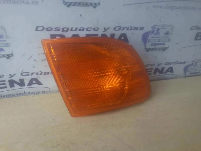 Foto de PILOTO DELANTERO DERECHO MERCEDES-BENZ VITO KOMBI (638)