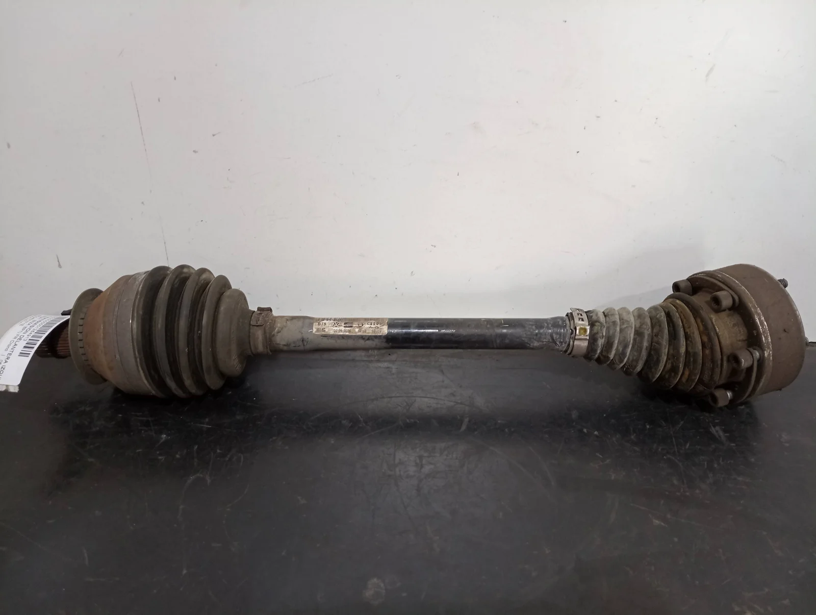 Foto de TRANSMISION DELANTERA IZQUIERDA SEAT IBIZA (6P1) referencia 6C0407271E