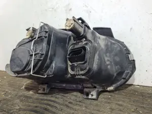 Foto de FARO IZQUIERDO VOLKSWAGEN GOLF IV BERLINA (1J1)(10.1997) foto 3