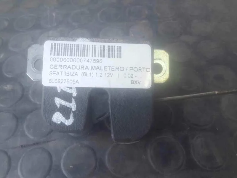 Foto de CERRADURA MALETERO / PORTON SEAT IBIZA (6L1) referencia 6L6827505A