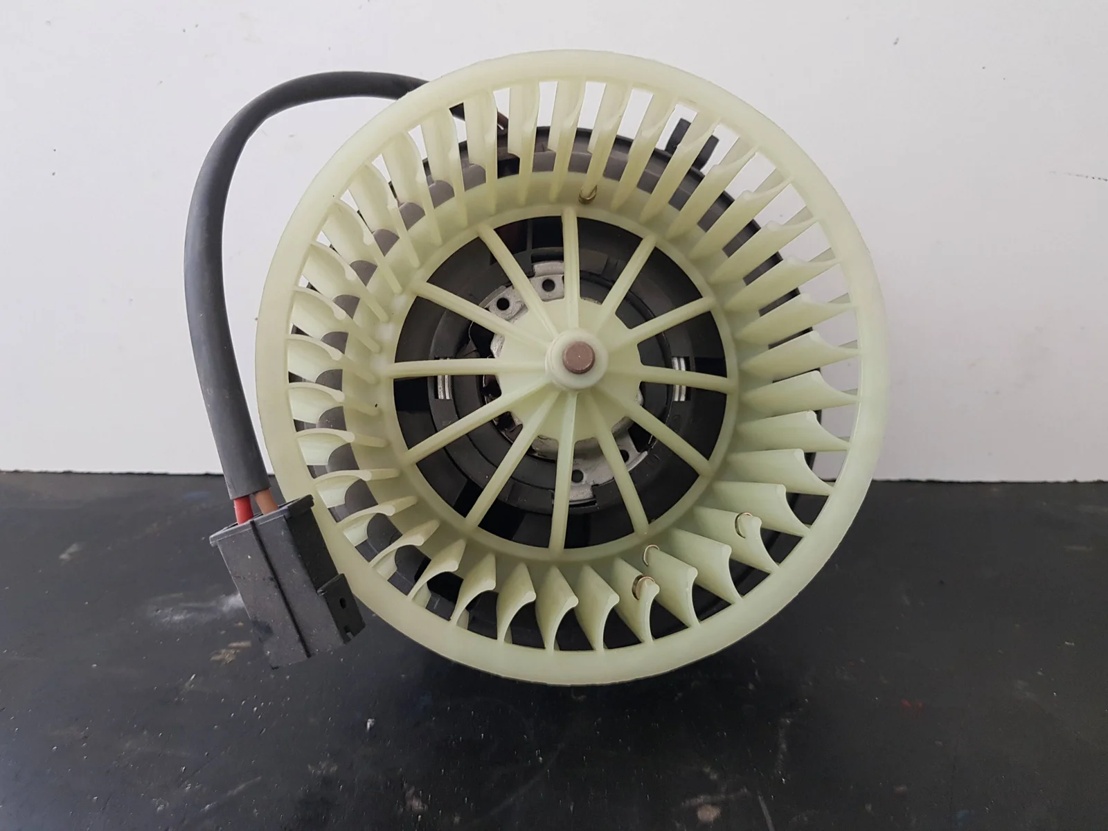 Foto de VENTILADOR CALEFACCION AUDI 80/90 (893) referencia 893819021