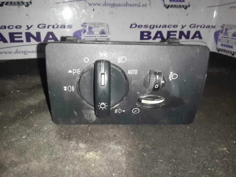 Foto de MANDO LUCES FORD MONDEO BERLINA (GE) referencia 4S7T13A024