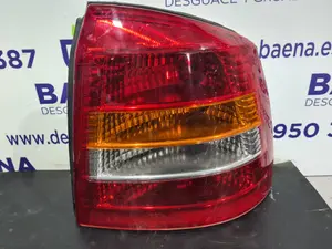Foto de PILOTO TRASERO DERECHO OPEL ASTRA G BERLINA referencia 084421916RR