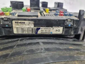 Foto de CAJA RELES / FUSIBLES CITROEN XSARA PICASSO referencia 9650584580 foto 3