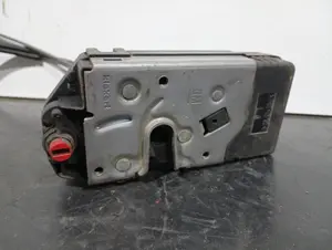 Foto de CERRADURA PUERTA TRASERA IZQUIERDA OPEL ZAFIRA A referencia 24414134 foto 3