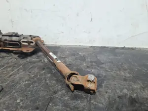 Foto de COLUMNA DIRECCION PEUGEOT 308 referencia 117650C20 foto 3