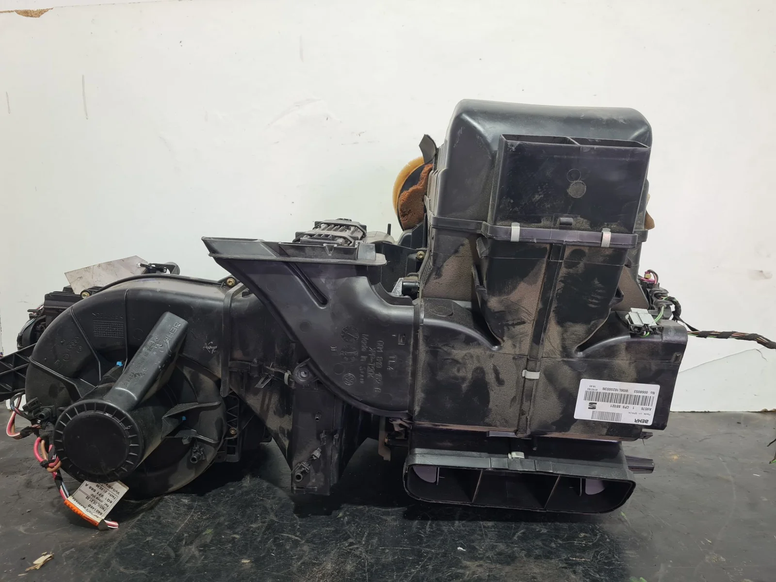Foto de CALEFACCION ENTERA NORMAL SEAT IBIZA (6L1) referencia W06L1820003