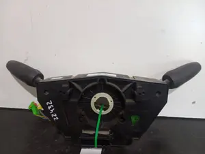 Foto de MANDO MULTIFUNCION OPEL CORSA D referencia 13142283 foto 2