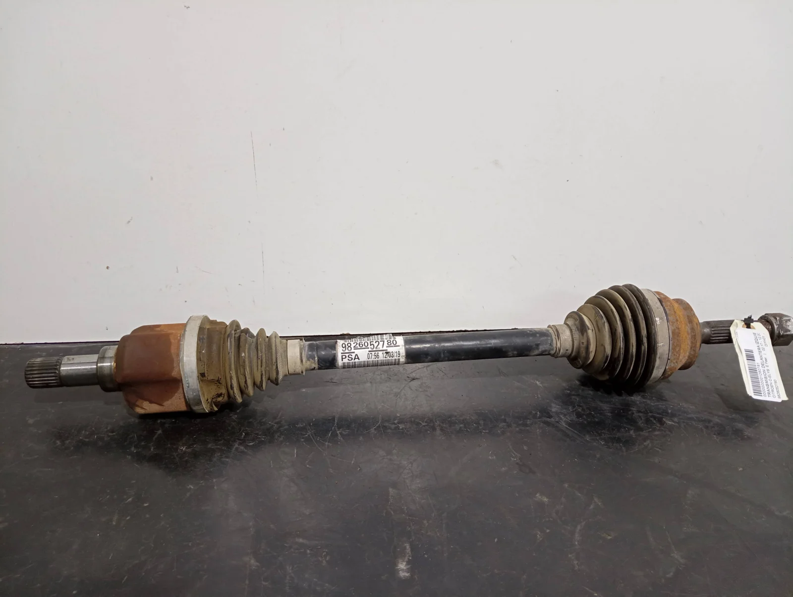 Foto de TRANSMISION DELANTERA IZQUIERDA CITROEN C-ELYSÉE referencia 9826052780