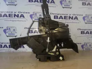 Foto de CERRADURA PUERTA TRASERA IZQUIERDA FORD FOCUS BERLINA (CAP) referencia 4M5AR26413BE