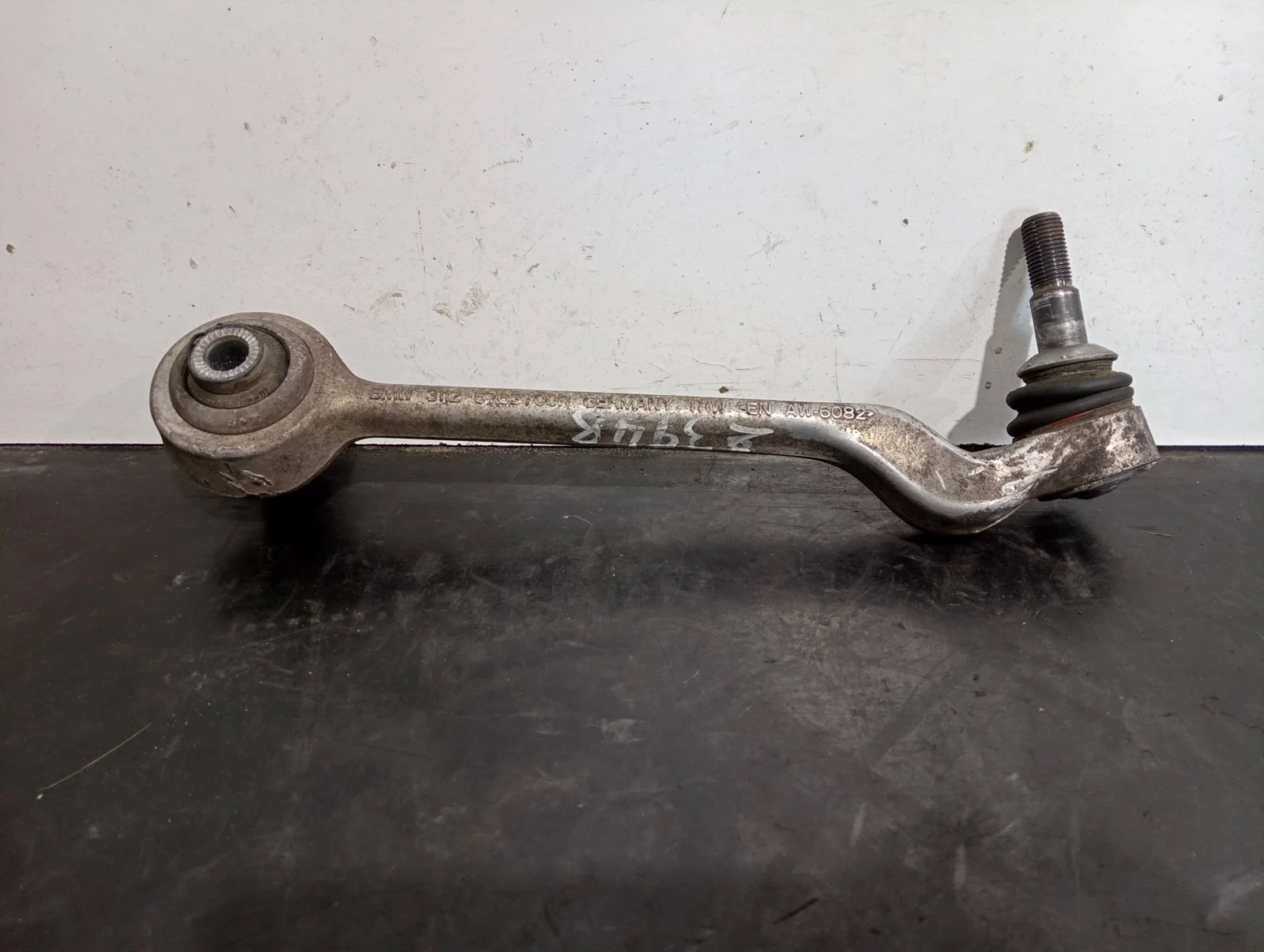 Foto de BRAZO SUSPENSION SUPERIOR DELANTERO DERECHO BMW SERIE 1 BERLINA (E81/E87)