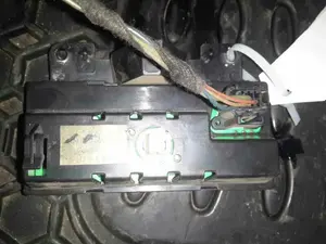 Foto de PANTALLA MULTIFUNCION SIN MARCA SIN MODELO referencia 96250976ZR foto 2