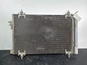 Foto de CONDENSADOR / RADIADOR  AIRE ACONDICIONADO CITROEN C4 BERLINA referencia 9650545980