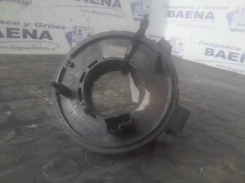 Foto de ANILLO AIRBAG VOLKSWAGEN PASSAT BERLINA (3B2) referencia 1J0959653